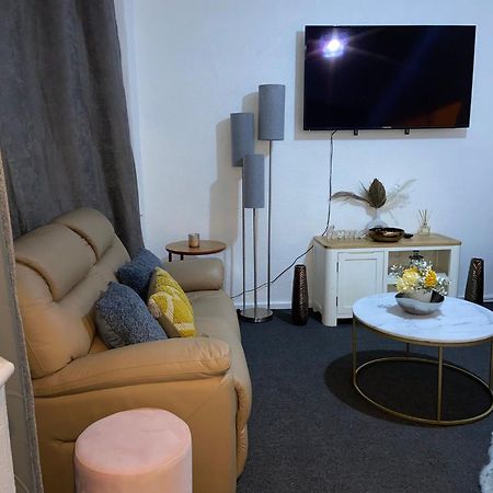 Handsworth Home - 2 Bedroomed Шефилд Экстерьер фото