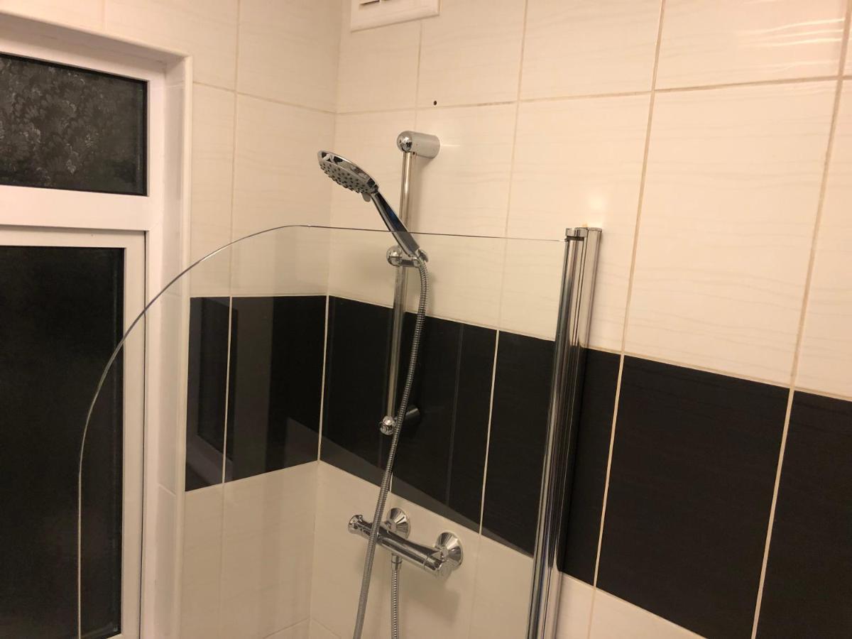 Handsworth Home - 2 Bedroomed Шефилд Экстерьер фото