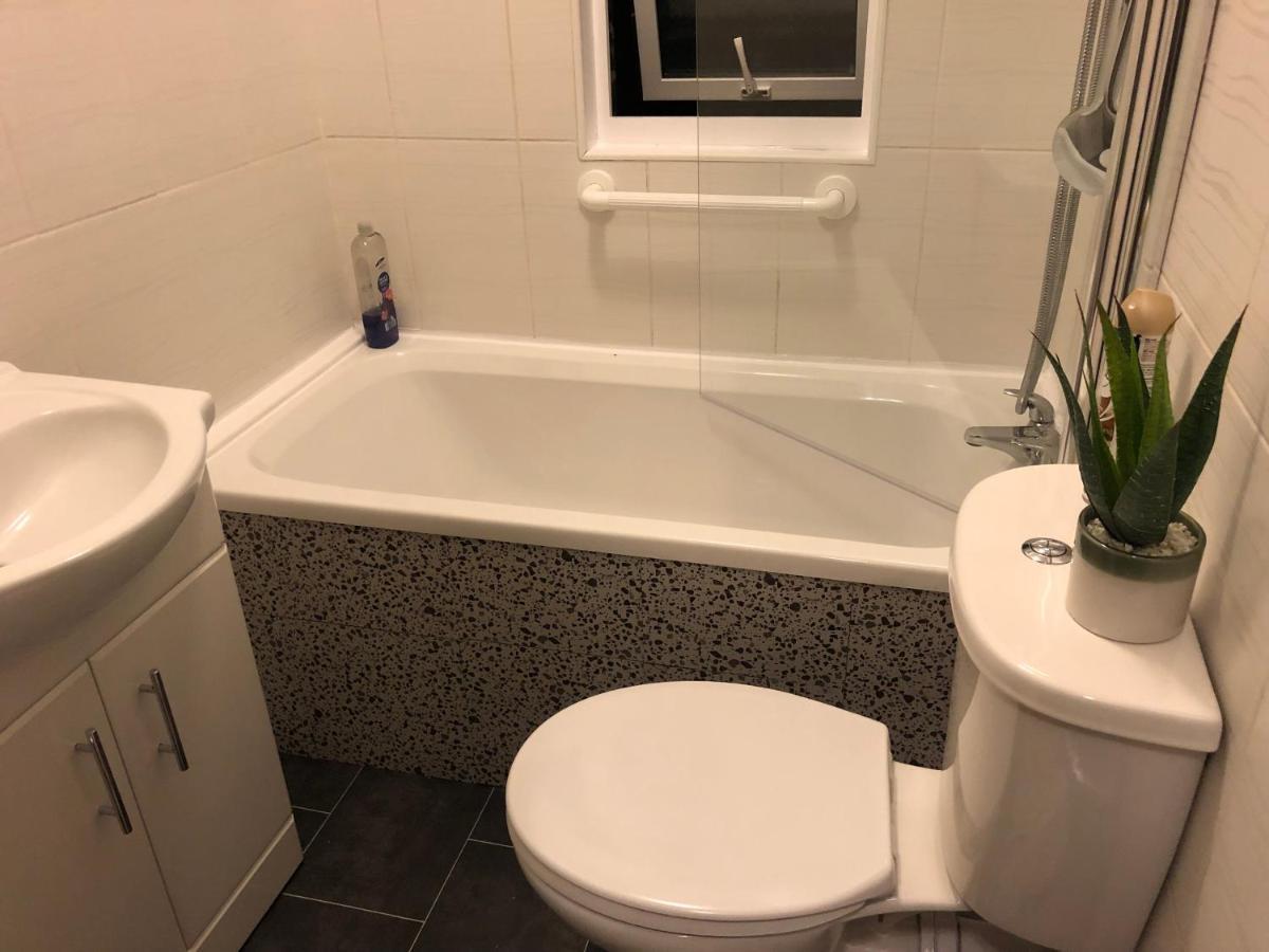 Handsworth Home - 2 Bedroomed Шефилд Экстерьер фото
