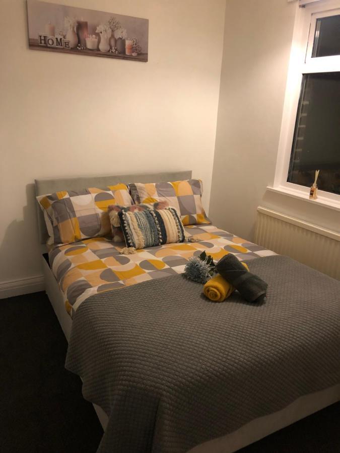 Handsworth Home - 2 Bedroomed Шефилд Экстерьер фото